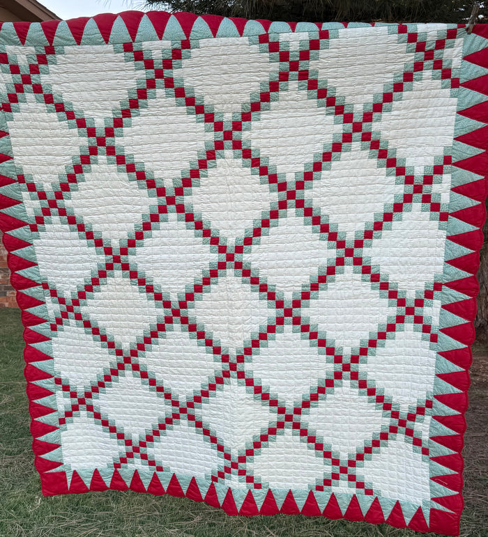 Double Irish Quilt with Cone Border