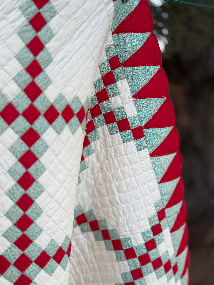 Double Irish Quilt with Cone Border