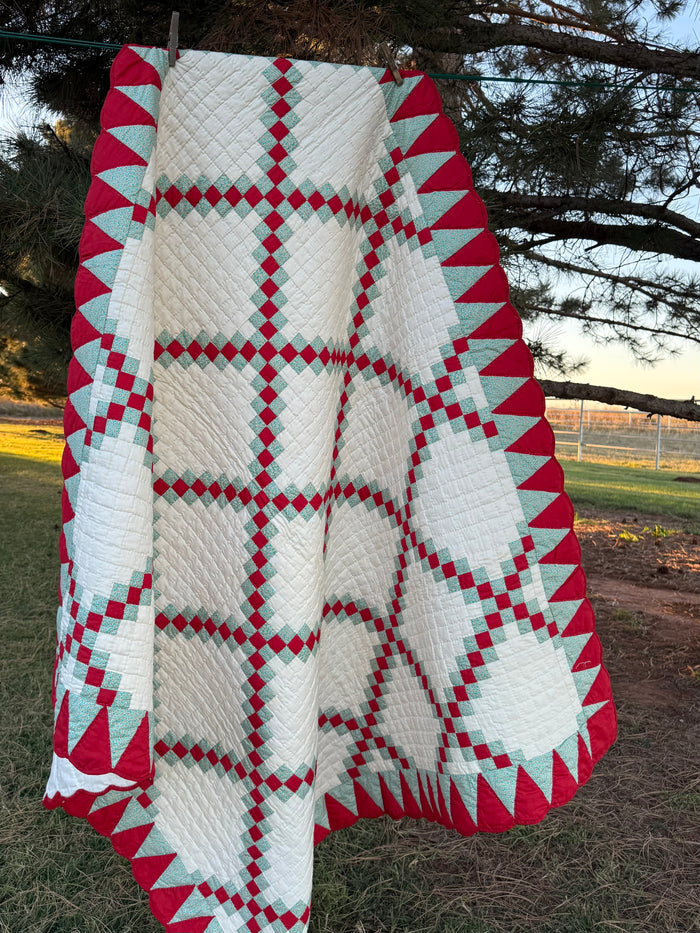 Double Irish Quilt with Cone Border