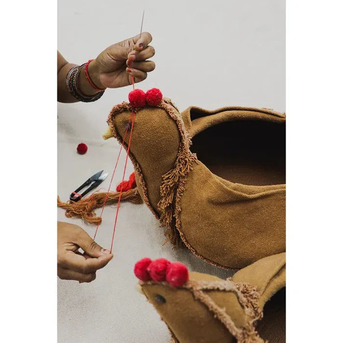 Farm Chicken Toffee Basket - Rugs by Roo
