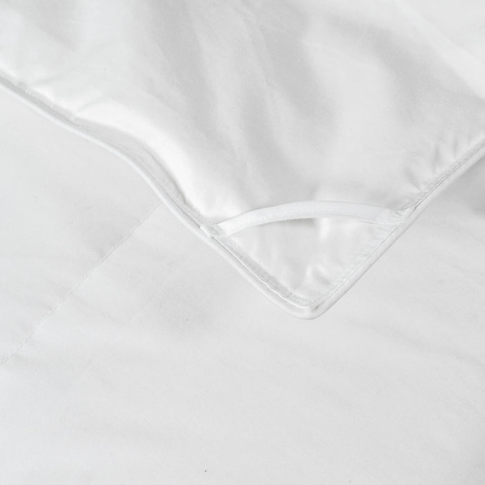 Light Warmth Elite Down Comforter - Ameridown