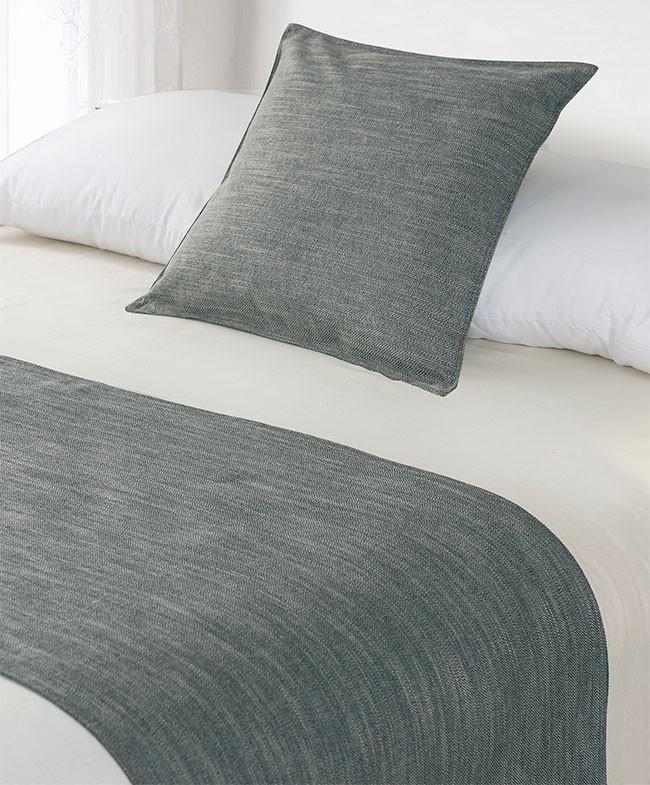Perker Bed Runners & Cushions - Russet