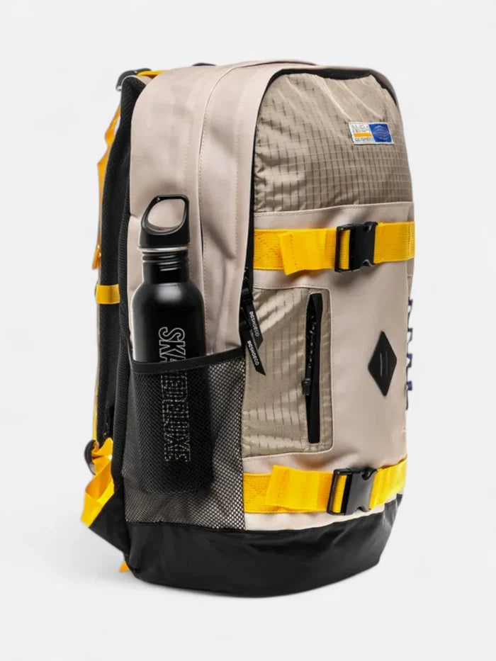 Mochila DC All Terrain Beige Naranja Azul