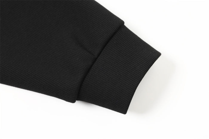 Black ribbed cuff sleeve detail