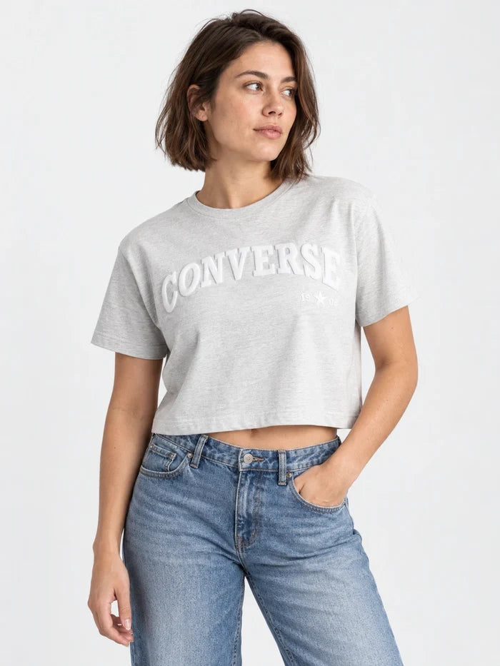 Remera Mujer Converse Cropped Collegiate Gris — vista principal