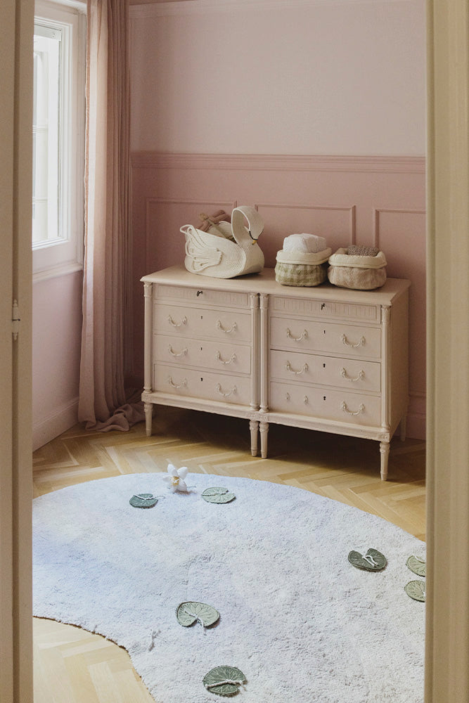 Swan Basket - Rugs by Roo
